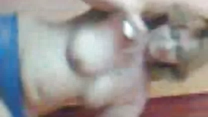Ziemlich blonde babe spielt mit Ihrer hd sex filme kostenlos pussy