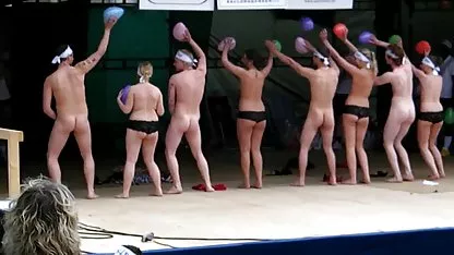 Hime Marie liebt es zu schwimmen und in den Arsch - ein german hd porn tube plus
