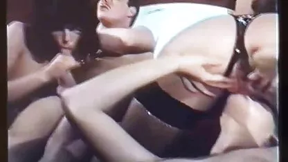 - Hot deutsche sex filme in hd busty brunette fickt mit einem Reisebus nach sparring